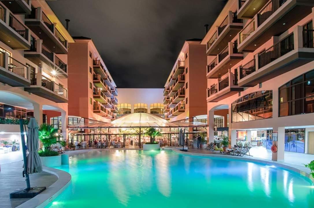 Apto Pes Na Areia Em Hotel Jurere Beach Jurere Internacional Florianopolis Ngoại thất bức ảnh