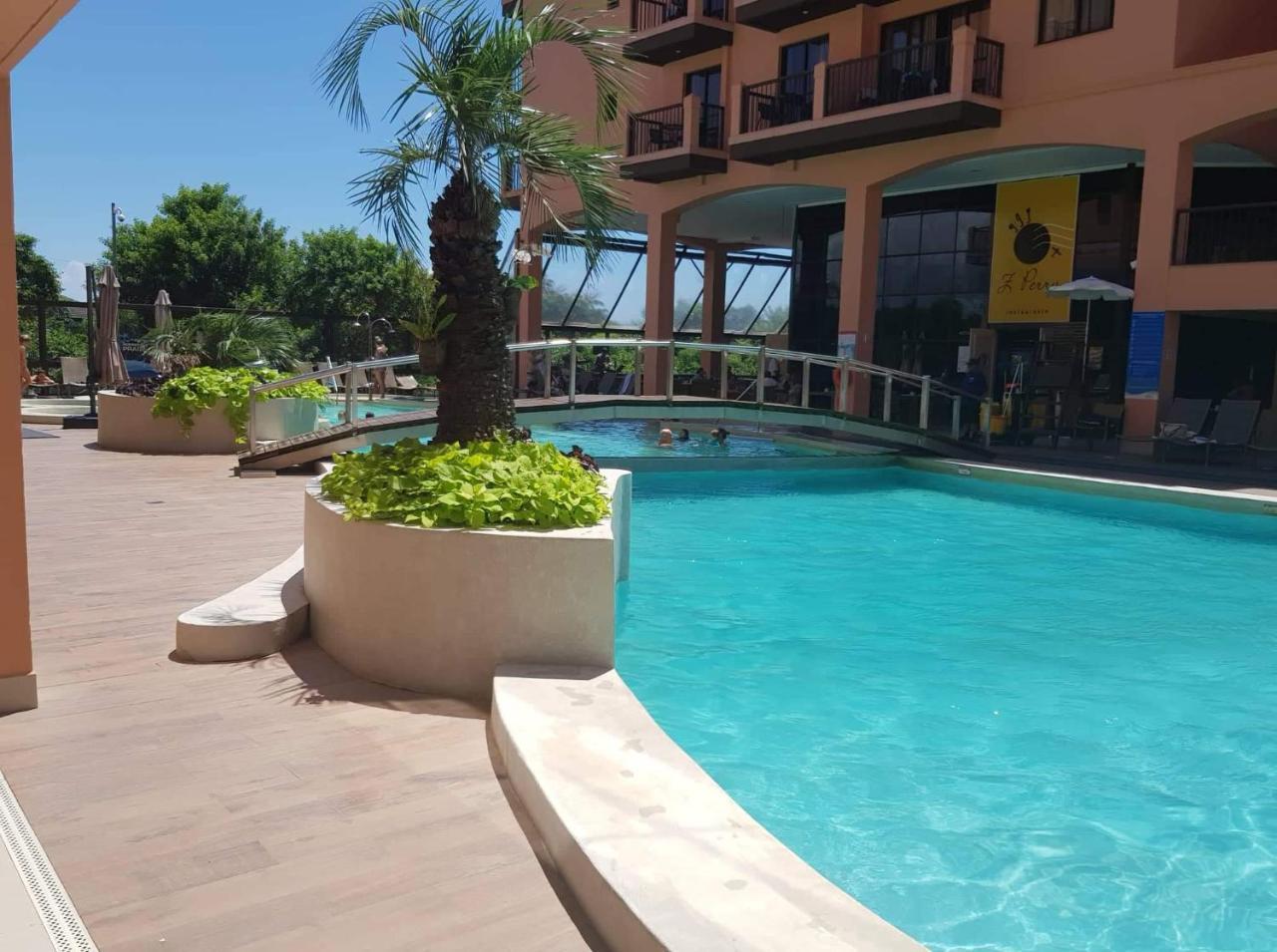 Apto Pes Na Areia Em Hotel Jurere Beach Jurere Internacional Florianopolis Ngoại thất bức ảnh